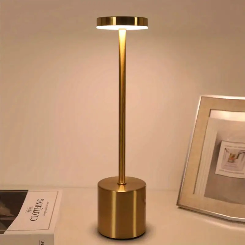Luminária de Mesa LED 3 em 1 Recarregável